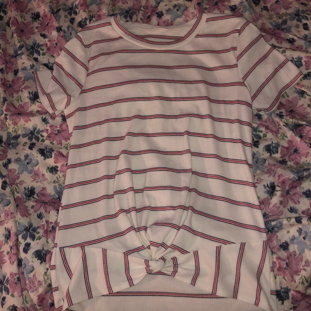 Tee shirt